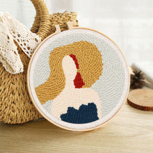 Charger l'image dans la galerie, Punch Needle Femme au Chapeau