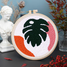 Charger l'image dans la galerie, Punch Needle Grande Feuille verte