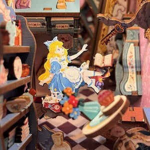 Book Nook - Alice au pays des merveilles