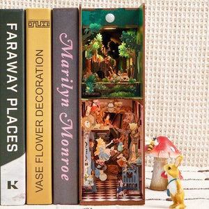 Book Nook - Alice au pays des merveilles