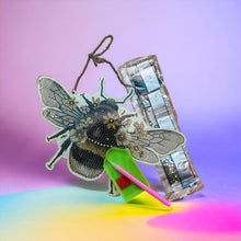 Charger l&#39;image dans la galerie, Suspension de Porte Diamond Painting 5D Abeille