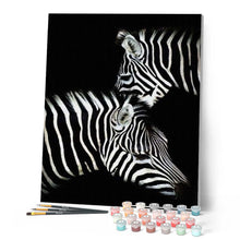 Charger l'image dans la galerie, peinture par numéros | Duo de Zèbres en noir et blanc | animaux, facile, zèbres | FiguredArt