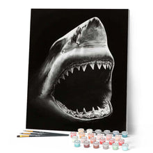 Charger l'image dans la galerie, peinture par numéros | Requin en noir et blanc | animaux, complexe, poissons | FiguredArt