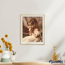 Charger l'image dans la galerie, peinture par numéros | Petite fille faisant sa Prière | complexe, portrait, romantique | FiguredArt