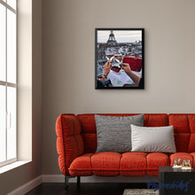Charger l'image dans la galerie, peinture par numéros | Santé avec vue sur la Tour Eiffel | intermédiaire, romantique, ville | FiguredArt