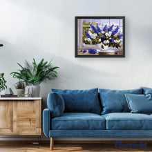 Charger l'image dans la galerie, Vase de fleurs bleues et blanches