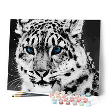 Charger l'image dans la galerie, Portrait de Tigre aux Yeux Bleus