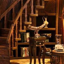 Charger l'image dans la galerie, Book Nook - Bibliothèque de Rimes Anciennes