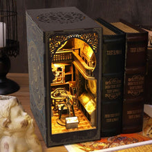 Charger l'image dans la galerie, Book Nook - Musée d'Astronomie