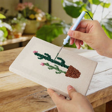 Charger l'image dans la galerie, Punch Needle Kit (4 pièces) avec cadres - Jungle Urbaine 3