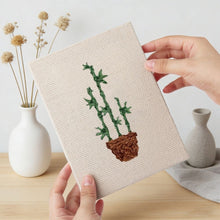 Charger l'image dans la galerie, Punch Needle Kit (4 pièces) avec cadres - Jungle Urbaine 3
