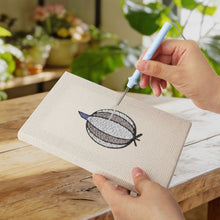 Charger l'image dans la galerie, Punch Needle Kit (4 pièces) avec cadres - Délices de Légumes
