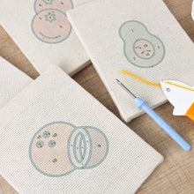 Charger l'image dans la galerie, Punch Needle Kit (4 pièces) avec cadres - Fête des Fruits 2
