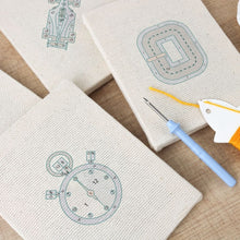 Charger l'image dans la galerie, Punch Needle Kit (4 pièces) avec cadres - Arrêt au Stand