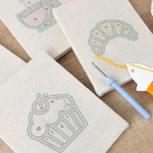 Charger l'image dans la galerie, Punch Needle Kit (4 pièces) avec cadres - Douceurs Petit-Déjeuner 2