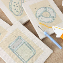 Charger l'image dans la galerie, Punch Needle Kit (4 pièces) avec cadres - Snacks Gourmands