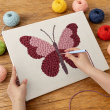 Charger l'image dans la galerie, Punch Needle Kit avec cadre - Papillon Rose