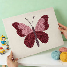 Charger l'image dans la galerie, Punch Needle Kit avec cadre - Papillon Rose