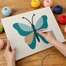 Charger l'image dans la galerie, Punch Needle Kit avec cadre - Couleurs en Vol