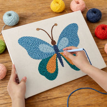 Charger l'image dans la galerie, Punch Needle Kit avec cadre - Papillon Bleu