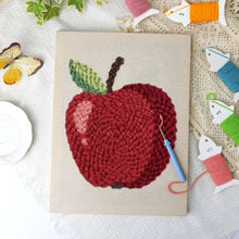 Charger l'image dans la galerie, Punch Needle Kit avec cadre - Pomme Rouge