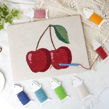 Charger l'image dans la galerie, Punch Needle Kit avec cadre - Cerises