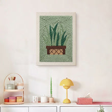 Charger l'image dans la galerie, Punch Needle Kit avec cadre - Sansevieria