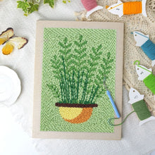 Charger l'image dans la galerie, Punch Needle Kit avec cadre - Fougères en Pot