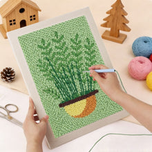 Charger l'image dans la galerie, Punch Needle Kit avec cadre - Fougères en Pot