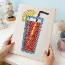Charger l'image dans la galerie, Punch Needle Kit avec cadre - Boisson Agrumes Fraîche
