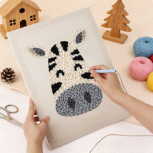 Charger l'image dans la galerie, Punch Needle Kit avec cadre - Zèbre Heureux