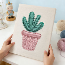 Charger l'image dans la galerie, Punch Needle Kit avec cadre - Cactus Kawaii