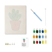 Charger l'image dans la galerie, Punch Needle Kit avec cadre - Cactus Kawaii