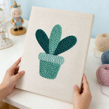 Charger l'image dans la galerie, Punch Needle Kit avec cadre - Succulente Souriante