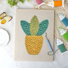 Charger l'image dans la galerie, Punch Needle Kit avec cadre - Mini Verdure