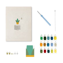 Charger l'image dans la galerie, Punch Needle Kit avec cadre - Succulente Dorée