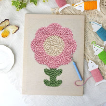 Charger l'image dans la galerie, Punch Needle Kit avec cadre - Pétales Roses