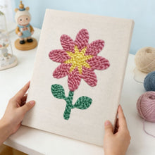 Charger l'image dans la galerie, Punch Needle Kit avec cadre - Pétales de Printemps