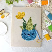 Charger l'image dans la galerie, Punch Needle Kit avec cadre - Succulente Heureuse