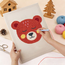 Charger l'image dans la galerie, Punch Needle Kit avec cadre - Ours Câlin