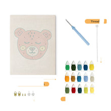 Charger l'image dans la galerie, Punch Needle Kit avec cadre - Ours Câlin