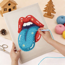 Charger l'image dans la galerie, Punch Needle Kit avec cadre - Baiser Cosmique