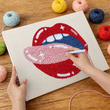 Charger l'image dans la galerie, Punch Needle Kit avec cadre - Lèvres Pop Art