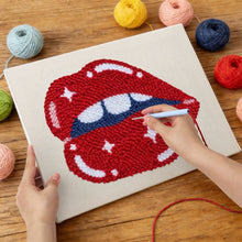 Charger l'image dans la galerie, Punch Needle Kit avec cadre - Lèvres Scintillantes