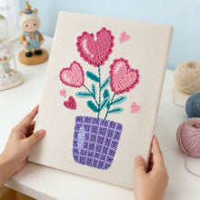 Charger l'image dans la galerie, Punch Needle Kit avec cadre - Fleurs du Cœur