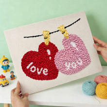 Charger l'image dans la galerie, Punch Needle Kit avec cadre - Amour dans l’Air