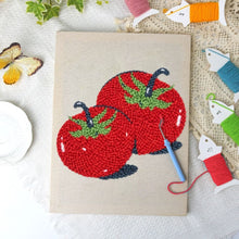 Charger l'image dans la galerie, Punch Needle Kit avec cadre - Tomates Fraîches