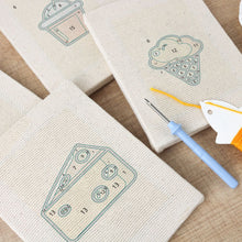 Charger l'image dans la galerie, Punch Needle Kit (4 pièces) avec cadres - Collection Bouchées Savoureuses 2
