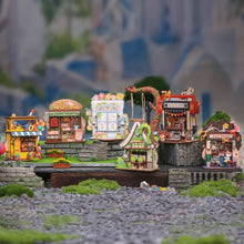 Charger l'image dans la galerie, Maison miniature - Petite Librairie