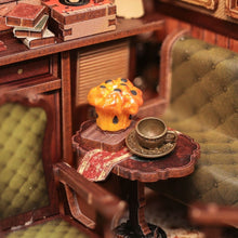 Charger l'image dans la galerie, Maison miniature - Café Littéraire